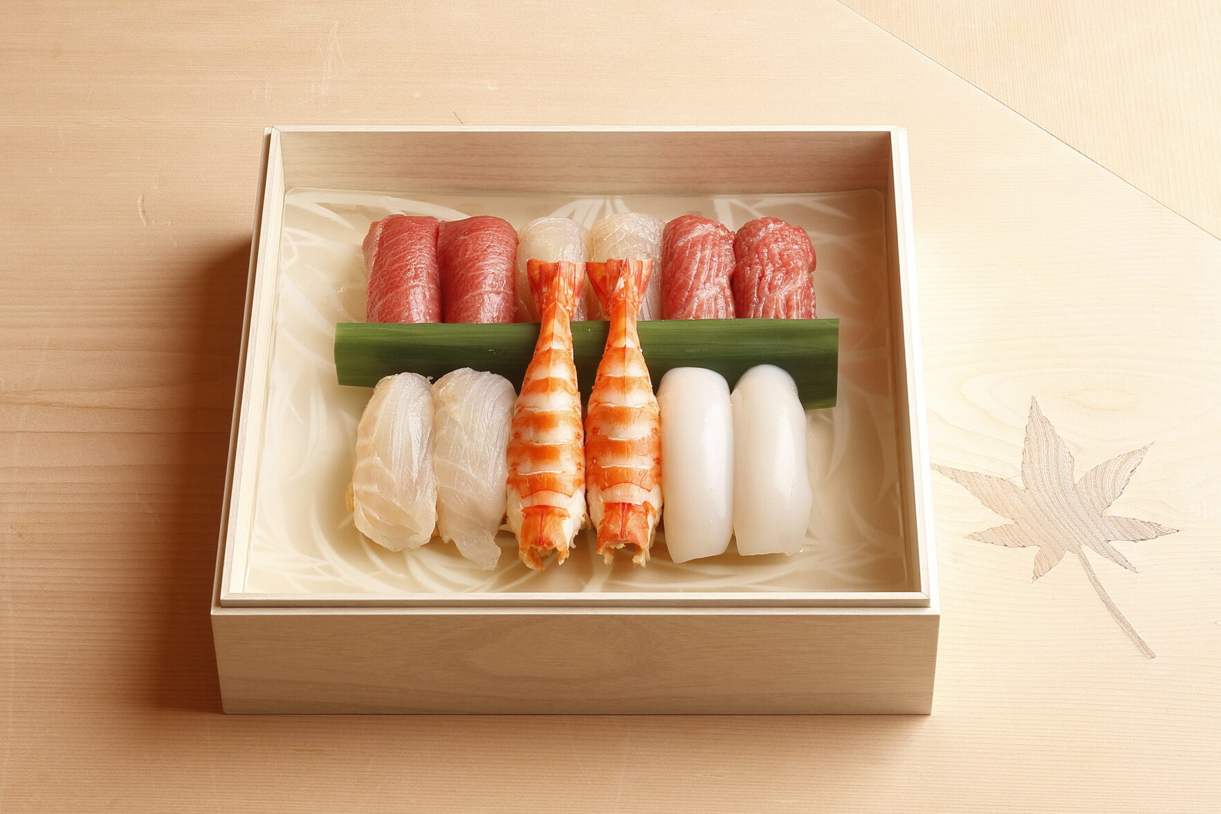 銀座おのでら 極上鮨 下段(解凍後)